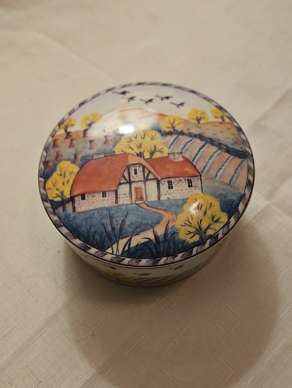 Summer Clearance Studio Nova Seasons: Autumn Ceramic Trinket Box  5x2"